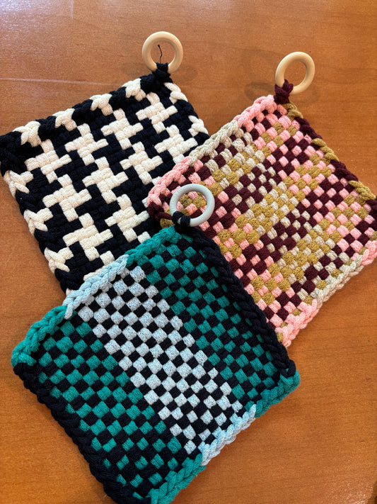 Woven Pot Holder Small  | L+A Crafts
